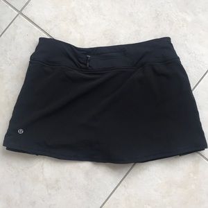 Lululemon black tennis skirt